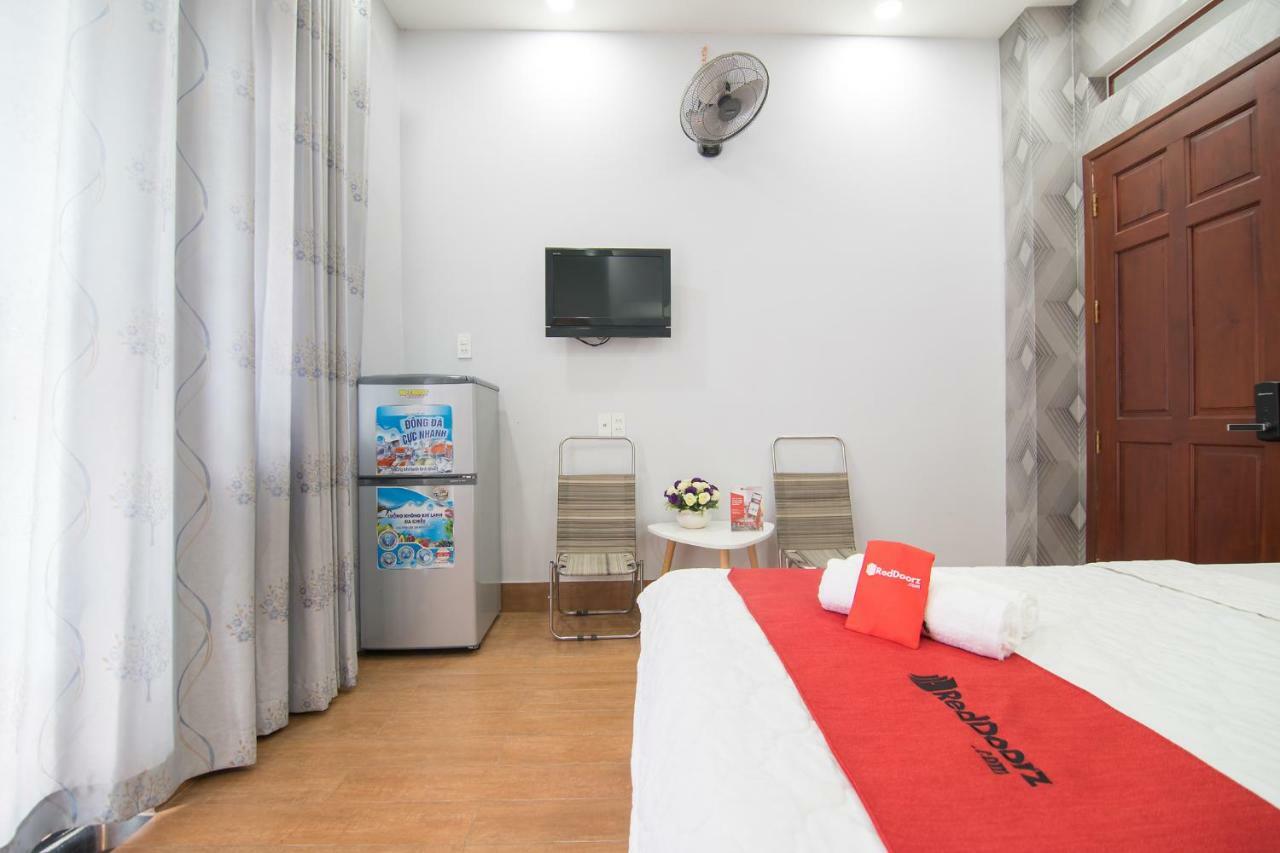 Reddoorz Plus @ Huynh Tan Phat Bandar Ho Chi Minh Luaran gambar